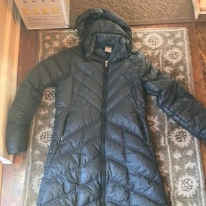 Patagonia Women’s down coat small black
